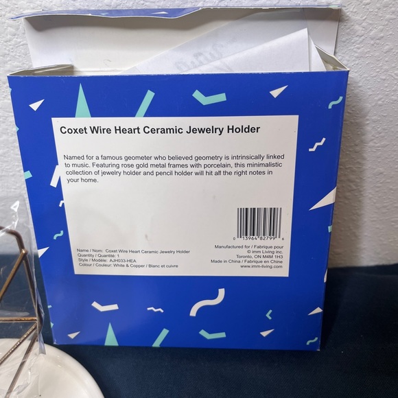 IMM ✨new with box✨ ceramic jewelry holder with wire heart - Picture 3 of 3
